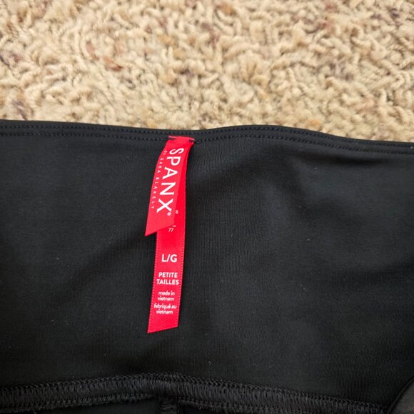 Spanx Leggings Womens Large Petite Black Gray Camo - Picture 3 of 7